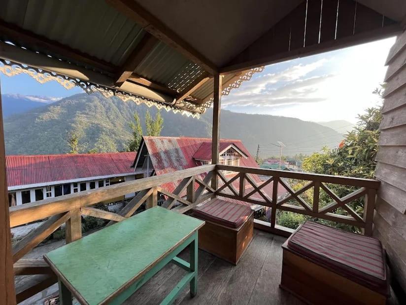Апартаменты Odyssey'S Darap Eco Retreat Пеллинг Экстерьер фото